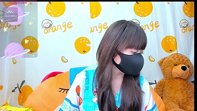 alonelove   online show from 10-29-25, 02:32