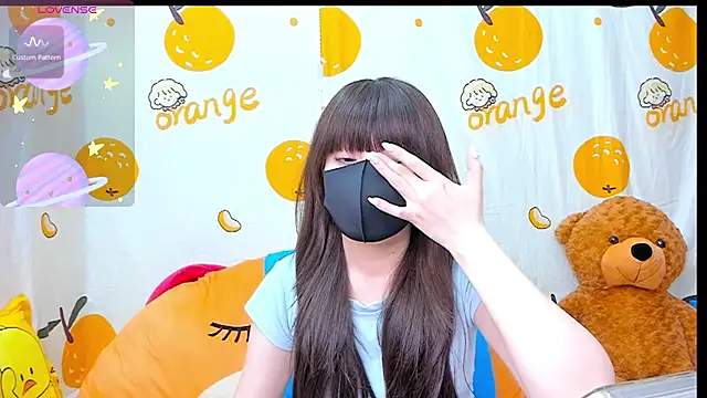 alonelove   online show from 10-27-25, 02:34