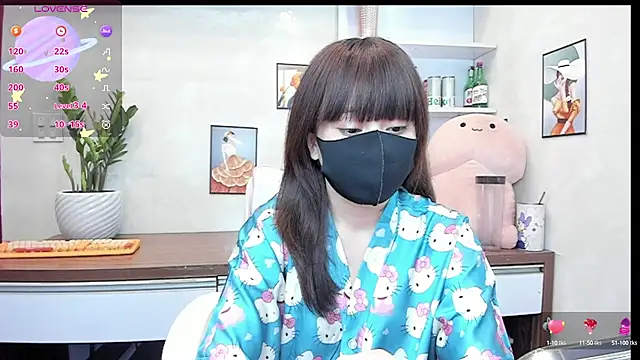 alonelove   online show from 10-05-25, 02:57