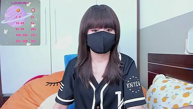 alonelove   online show from 09-19-25, 02:26