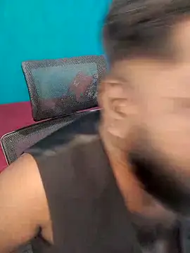 Rayansmith  online show from 04-09-26, 09:10