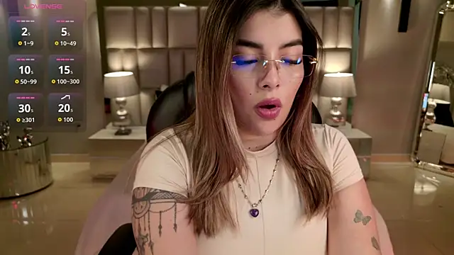 LisaMonroe  online show from 12-20-25, 08:33