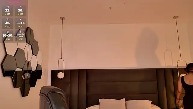 LisaMonroe  online show from 11-08-25, 07:50