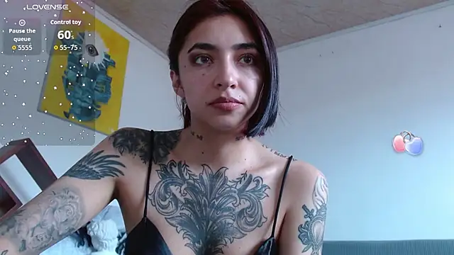 ZoeBakers  online show from 10-08-25, 03:35