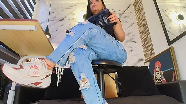 Snapshot of Sophie_LittleS chatting on 03-03-26, 01:18 Sophie LittleS online show from 03-03-26, 01:18