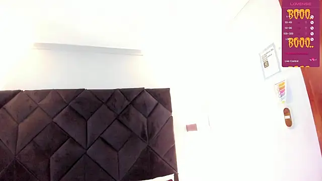 letiziia sky1 online show from 10-30-25, 07:44