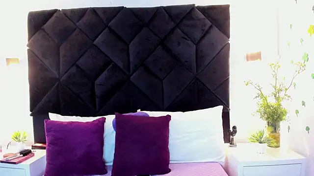 letiziia sky1 online show from 03-31-26, 08:22