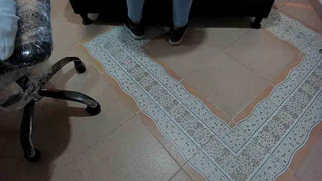 letiziia sky1 online show from 11-08-25, 08:23