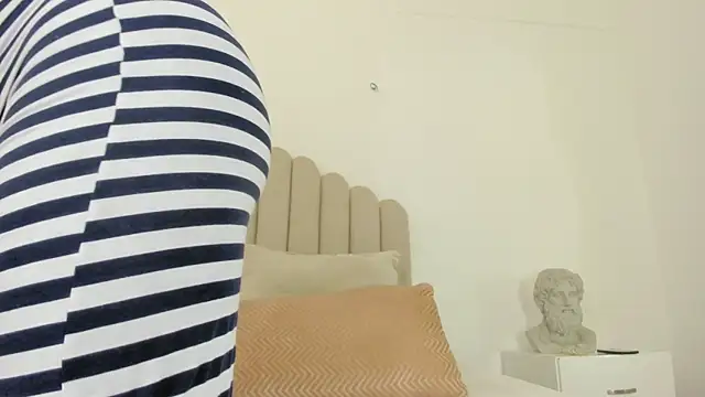 sarita duque online show from 10-31-25, 12:13