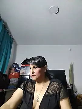 merlyna goldens online show from 05-15-26, 05:05