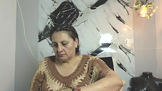 merlyna goldens online show from 10-12-25, 12:01