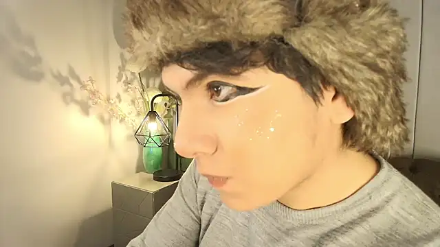 Snapshot of Satuurn_ chatting on 02-10-26, 02:16 Satuurn online show from 02-10-26, 02:16