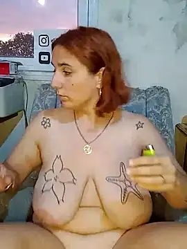 Snapshot of black_lady731 chatting on 02-25-25, 10:42 black lady731 online show from 02-25-25, 10:42