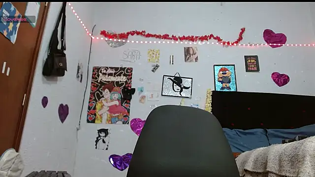 Saray extrovert  online show from 09-15-25, 04:02