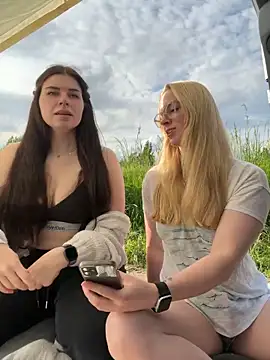 EllyNora online show from 05-21-26, 04:15
