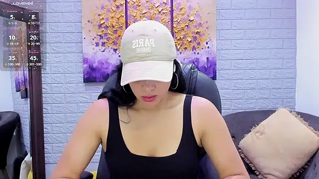 Paula Desousa online show from 10-24-25, 07:35