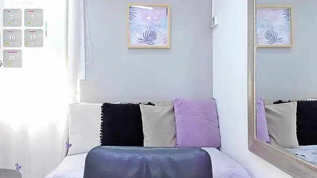 Paula Desousa online show from 12-18-25, 07:40