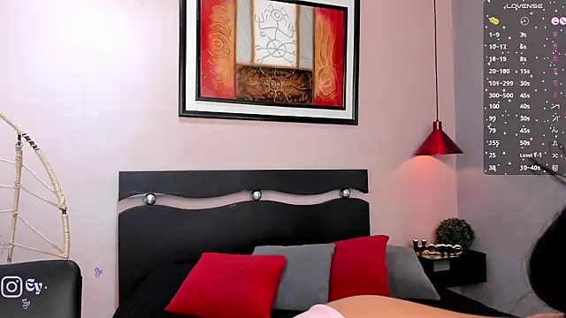 Paula Desousa online show from 03-22-26, 05:47