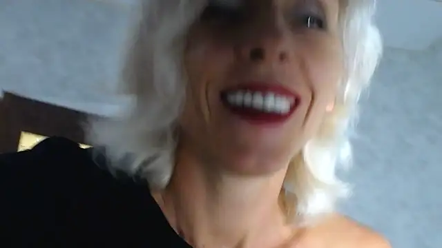 Kissiya-Allisya online show from 10-18-25, 10:45