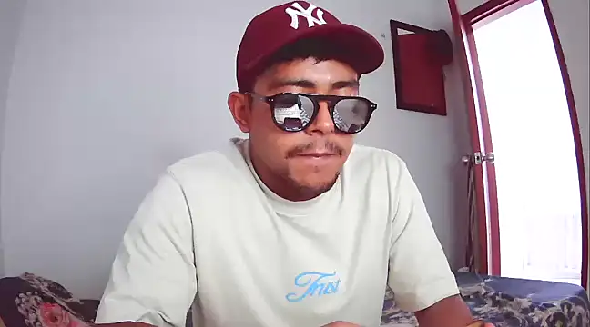 Snapshot of wailer_ chatting on 01-13-25, 06:49 wailer online show from 01-13-25, 06:49