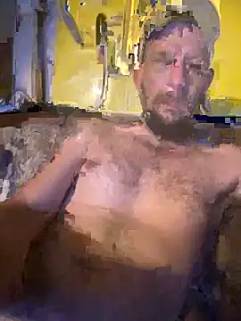 Snapshot of 420rickie420 chatting on 12-28-24, 07:00 420rickie420 online show from 12-28-24, 07:00