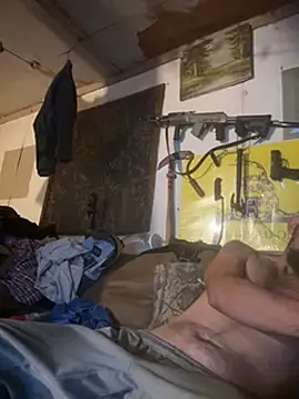 Snapshot of 420rickie420 chatting on 12-25-24, 11:00 420rickie420 online show from 12-25-24, 11:00