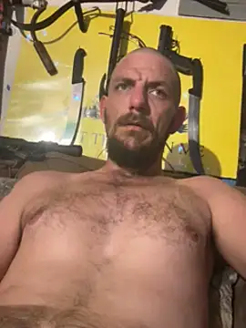 Snapshot of 420rickie420 chatting on 12-24-24, 04:00 420rickie420 online show from 12-24-24, 04:00