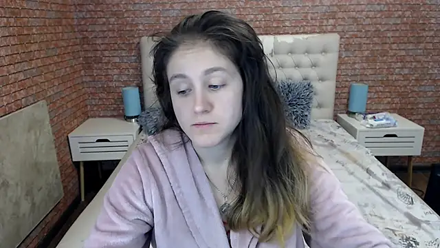 Holliy Cooper online show from 10-14-25, 07:42