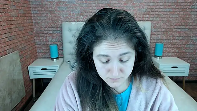 Holliy Cooper online show from 11-14-25, 07:56