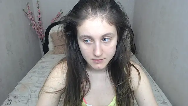 Holliy Cooper online show from 05-20-26, 08:00