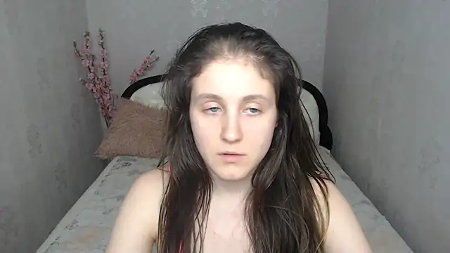 Holliy Cooper online show from 06-03-26, 02:33
