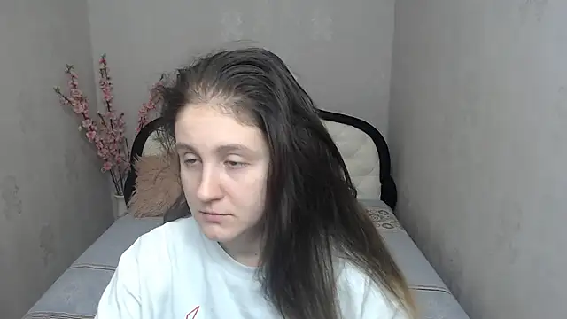 Holliy Cooper online show from 02-04-26, 09:04