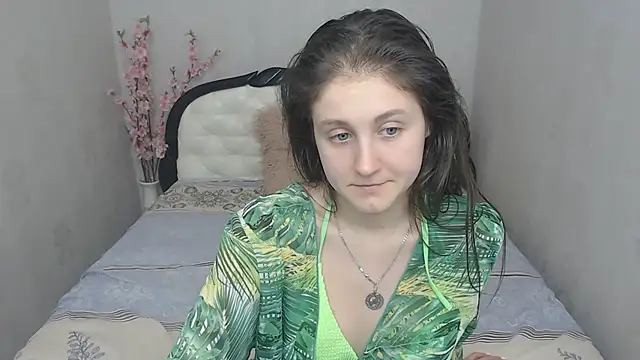 Holliy Cooper online show from 03-12-25, 04:24