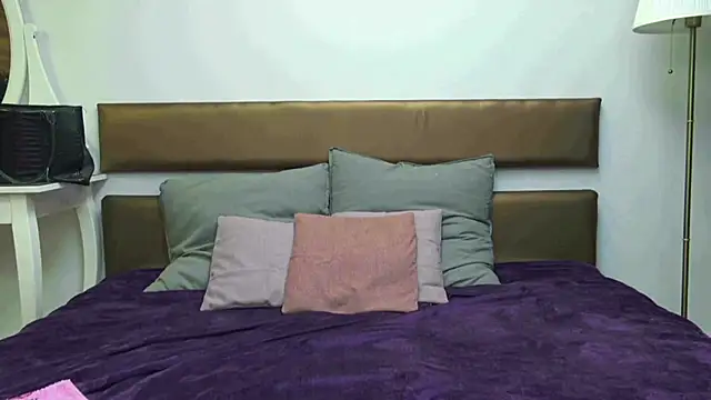 MissYvie online show from 06-21-26, 07:25