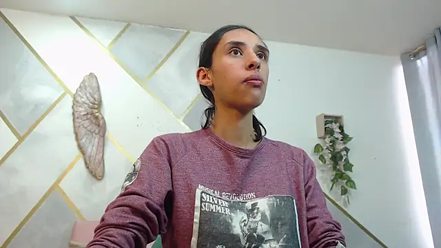 RoxanaCyrano  online show from 11-26-25, 07:58