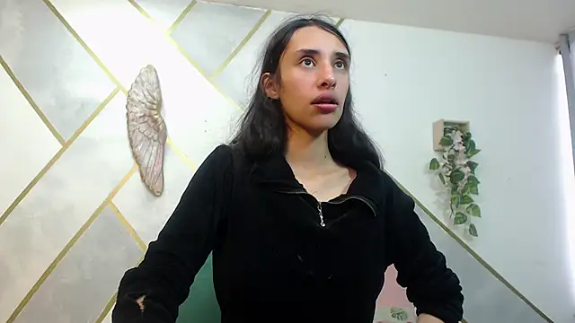 RoxanaCyrano  online show from 11-07-25, 07:51