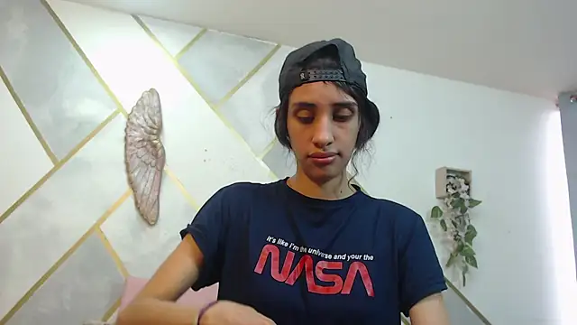 RoxanaCyrano  online show from 01-14-26, 08:23