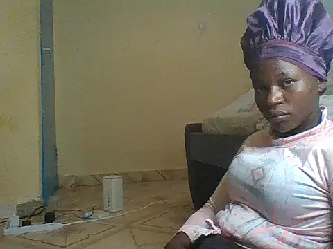 prettychic5 online show from 10-31-25, 06:21