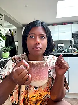 Snapshot of RoseMelanie chatting on 07-19-26, 06:33 RoseMelanie online show from 07-19-26, 06:33