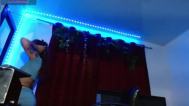 DULCE ZOE online show from 11-27-25, 02:12