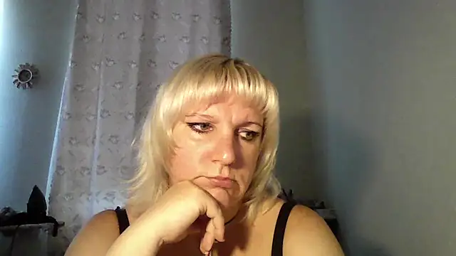 Snapshot of MeilomaWesa chatting on 09-21-25, 10:53 MeilomaWesa online show from 09-21-25, 10:53