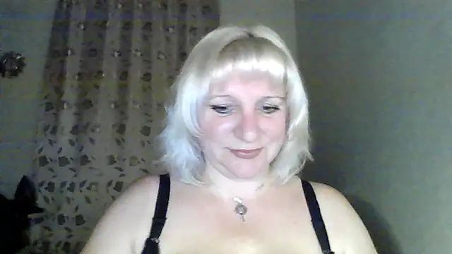 Snapshot of MeilomaWesa chatting on 10-19-25, 09:17 MeilomaWesa online show from 10-19-25, 09:17