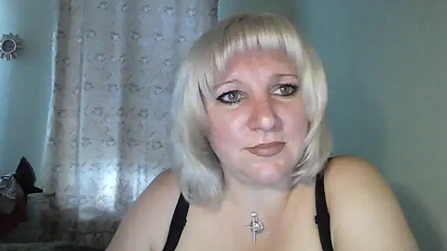 Snapshot of MeilomaWesa chatting on 10-12-25, 11:44 MeilomaWesa online show from 10-12-25, 11:44