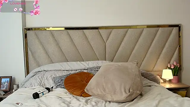 im alivys  online show from 06-10-26, 11:06