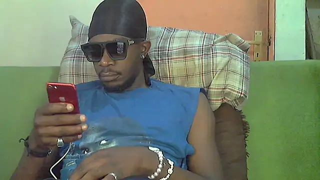 Snapshot of BIGDICKMULLAH chatting on 10-03-25, 11:45 BIGDICKMULLAH online show from 10-03-25, 11:45