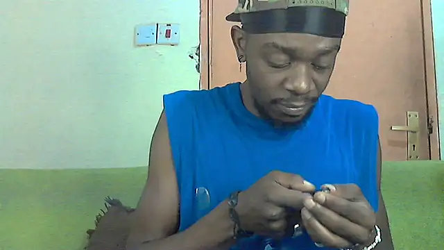 Snapshot of BIGDICKMULLAH chatting on 10-13-25, 03:02 BIGDICKMULLAH online show from 10-13-25, 03:02
