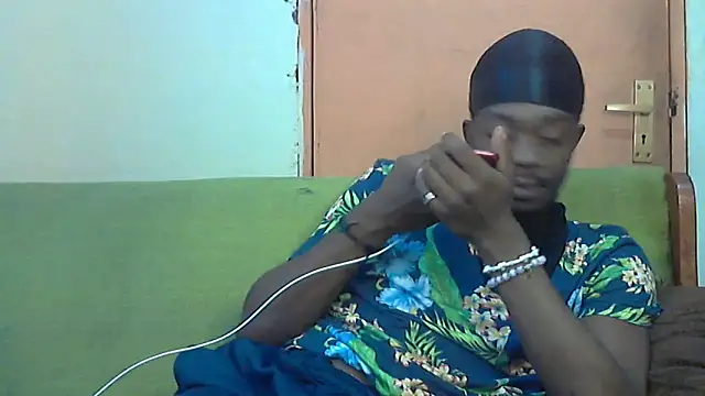 Snapshot of BIGDICKMULLAH chatting on 10-17-25, 09:45 BIGDICKMULLAH online show from 10-17-25, 09:45