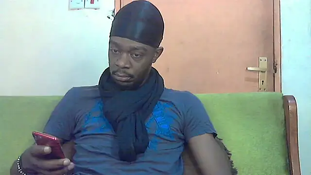 Snapshot of BIGDICKMULLAH chatting on 10-16-25, 04:54 BIGDICKMULLAH online show from 10-16-25, 04:54