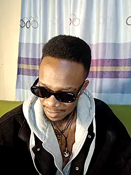 Snapshot of BIGDICKMULLAH chatting on 02-25-26, 03:29 BIGDICKMULLAH online show from 02-25-26, 03:29