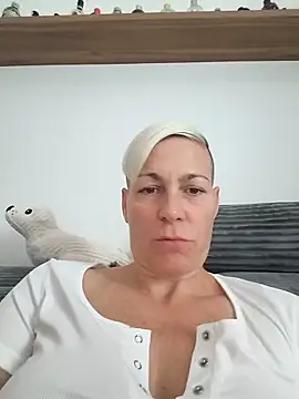 DarleenHot online show from 05-21-26, 08:23